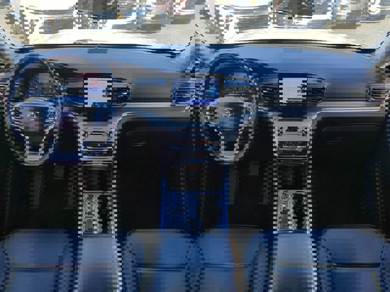 Certified 2022 Ford Explorer XLT w/ Equipment Group 202A image 15