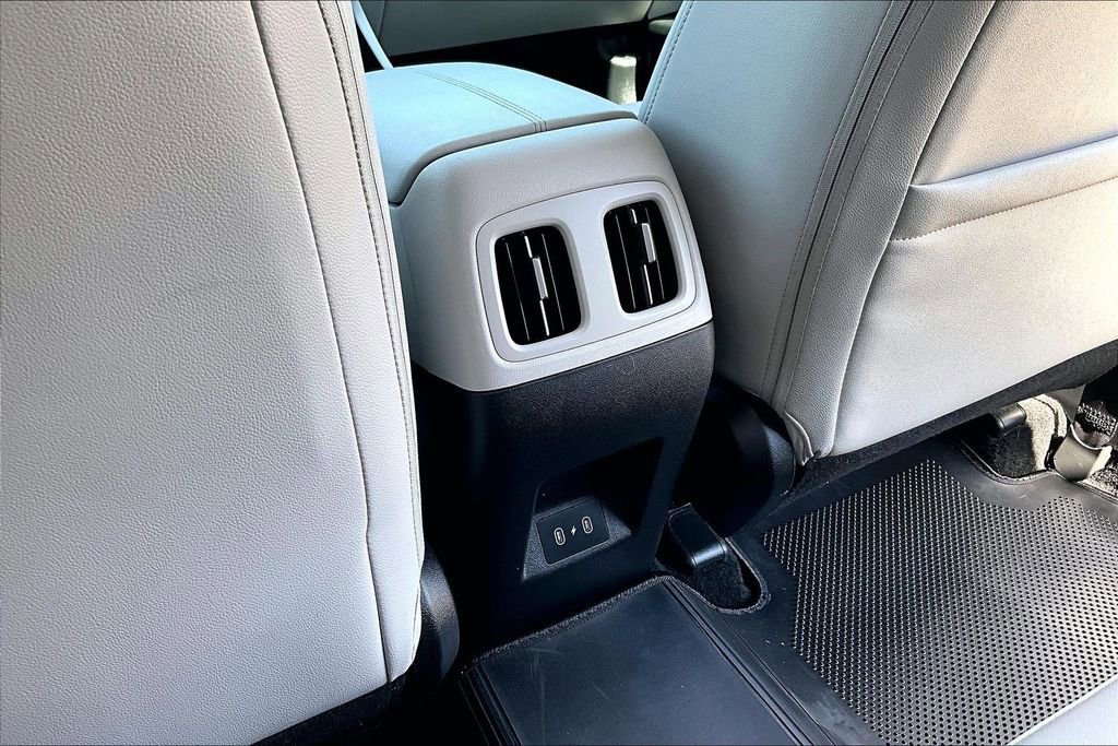 Used 2025 Hyundai Tucson SEL FWD image 33