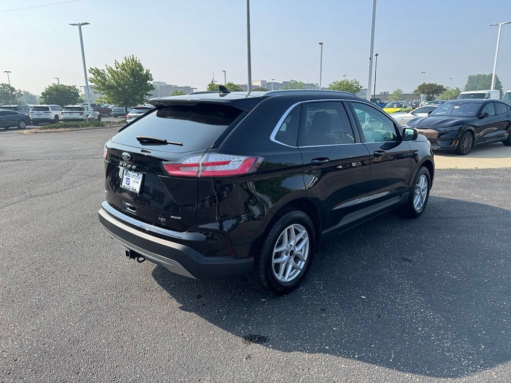 Certified 2024 Ford Edge SEL w/ Convenience Package AWD/4WD image 3