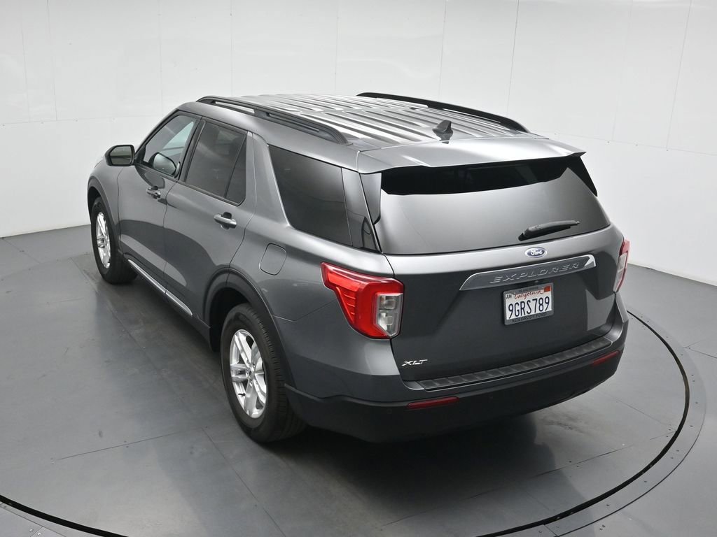 Certified 2023 Ford Explorer XLT RWD image 44