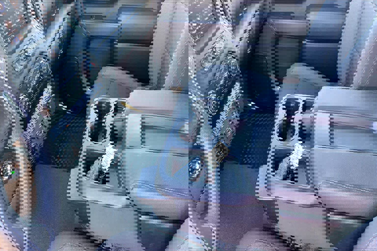 Used 2024 Chevrolet Silverado 2500 Custom w/ Custom Value Package image 16