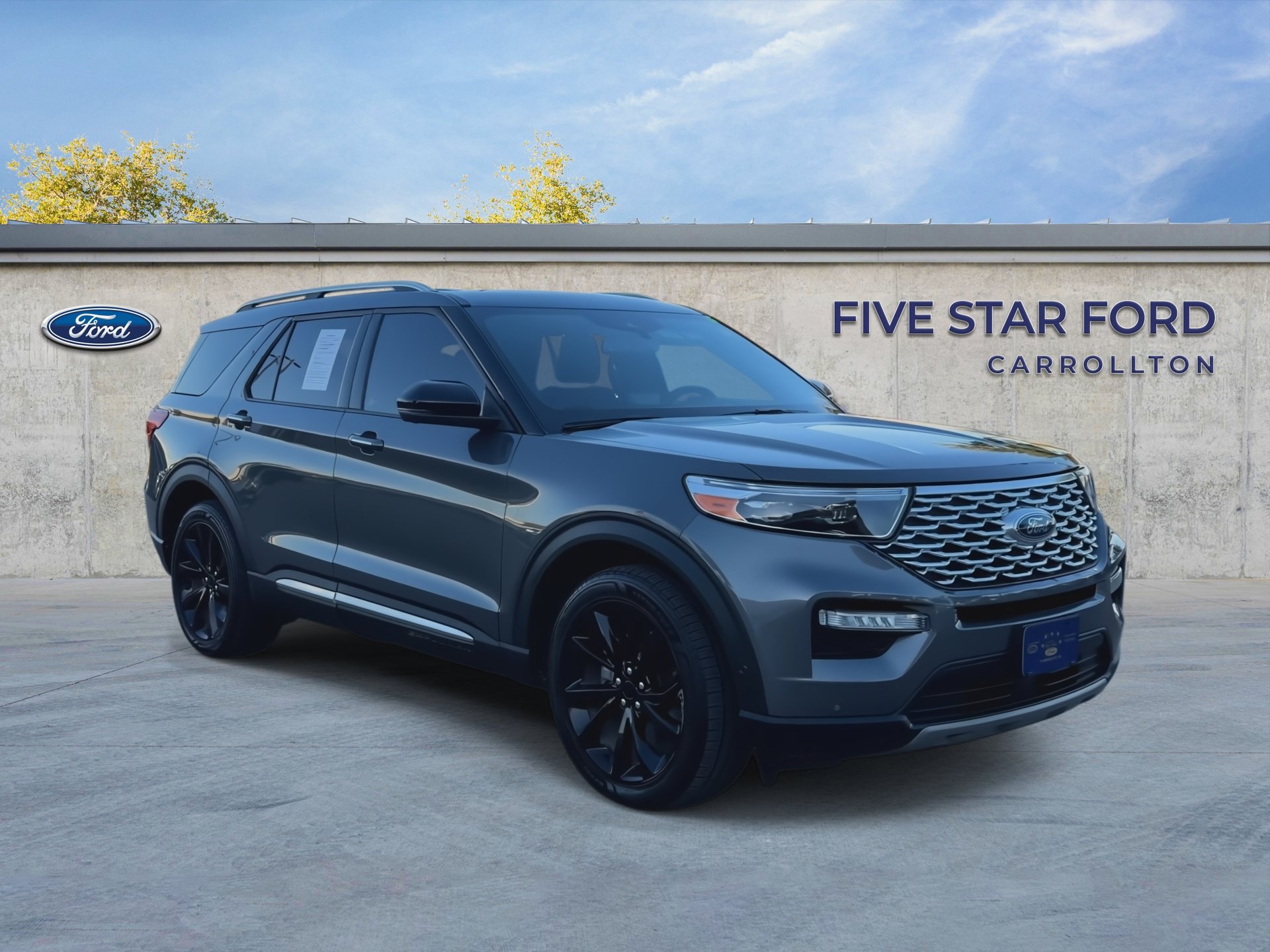 Certified 2023 Ford Explorer Platinum w/ Technology Package RWD image 2