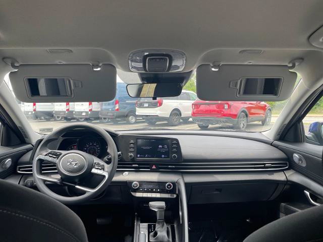 Used 2022 Hyundai Elantra SEL FWD image 11