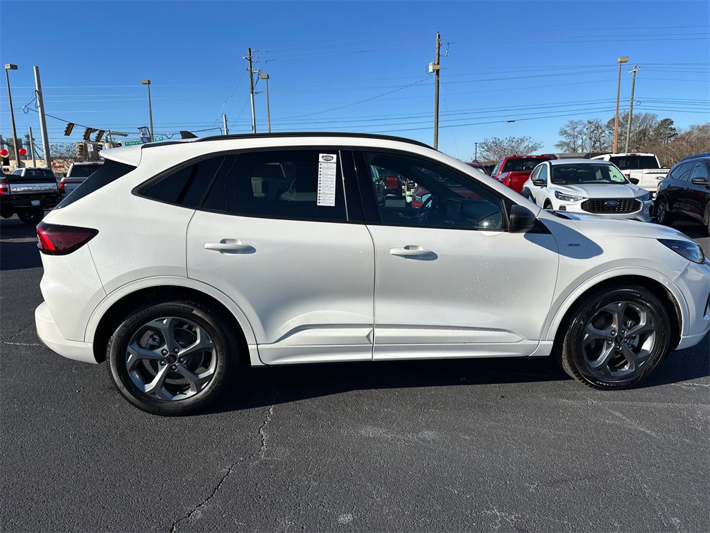 Certified 2023 Ford Escape ST-Line w/ Tech Pack #1 image 8