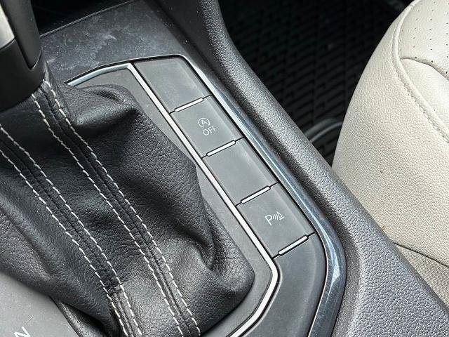 Used 2021 Volkswagen Tiguan SE R-Line w/ 3rd Row Seat Package AWD/4WD image 30