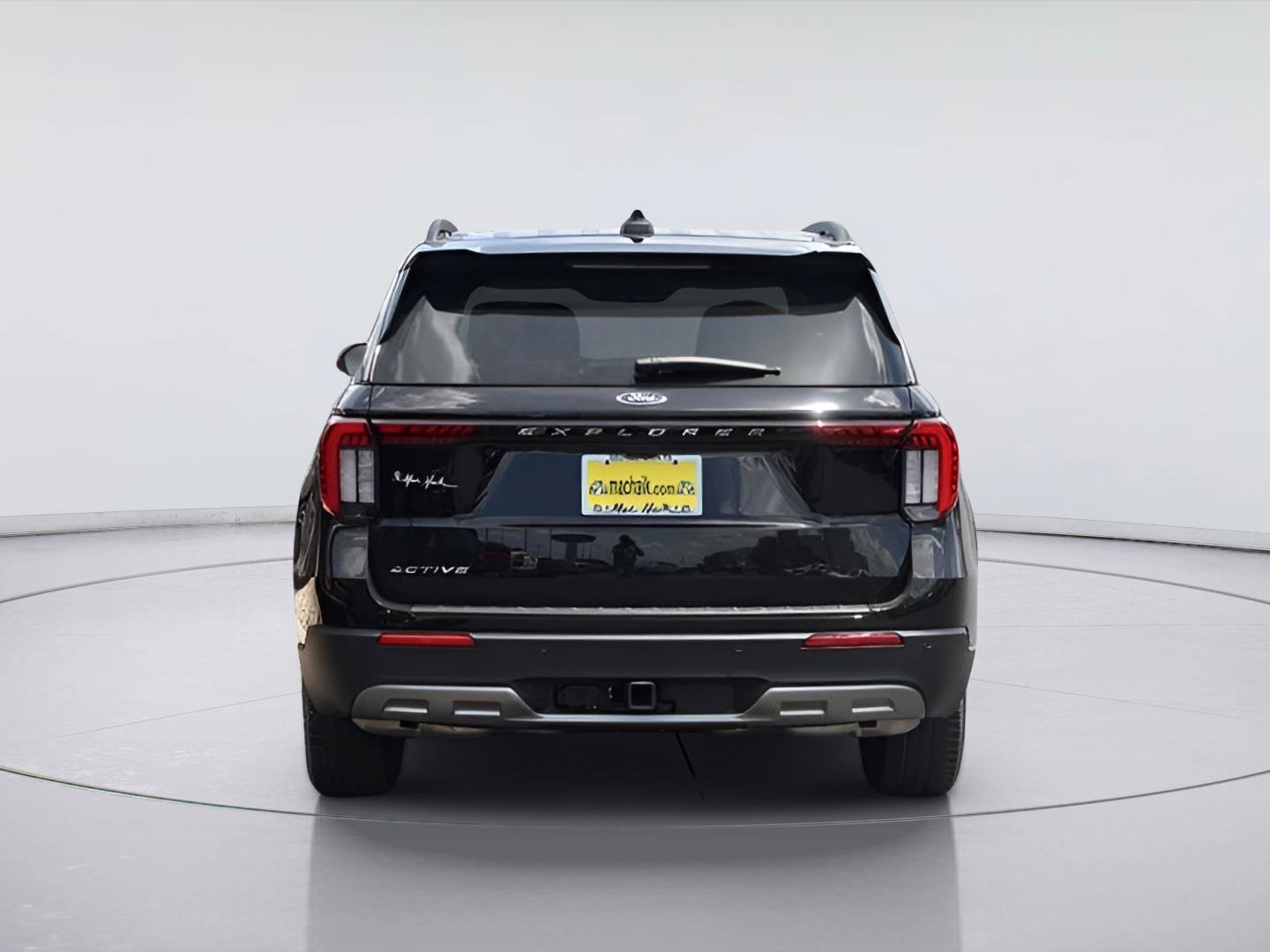 Certified 2026 Ford Explorer Active RWD image 7