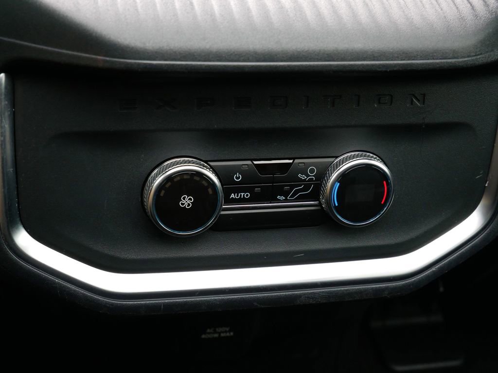 Certified 2025 Ford Expedition Active image 14