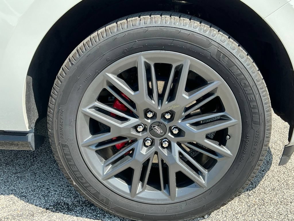 Certified 2025 Ford Expedition Max Platinum w/ Stealth Performance Package AWD/4WD image 17