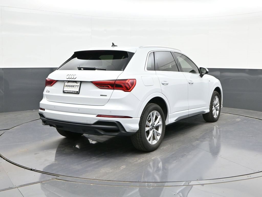 Used 2023 Audi Q3 2.0T Premium Plus w/ Premium Plus Package image 11