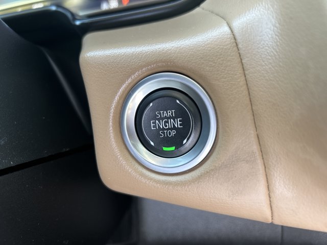 Used 2024 Chevrolet Tahoe Premier AWD/4WD image 35