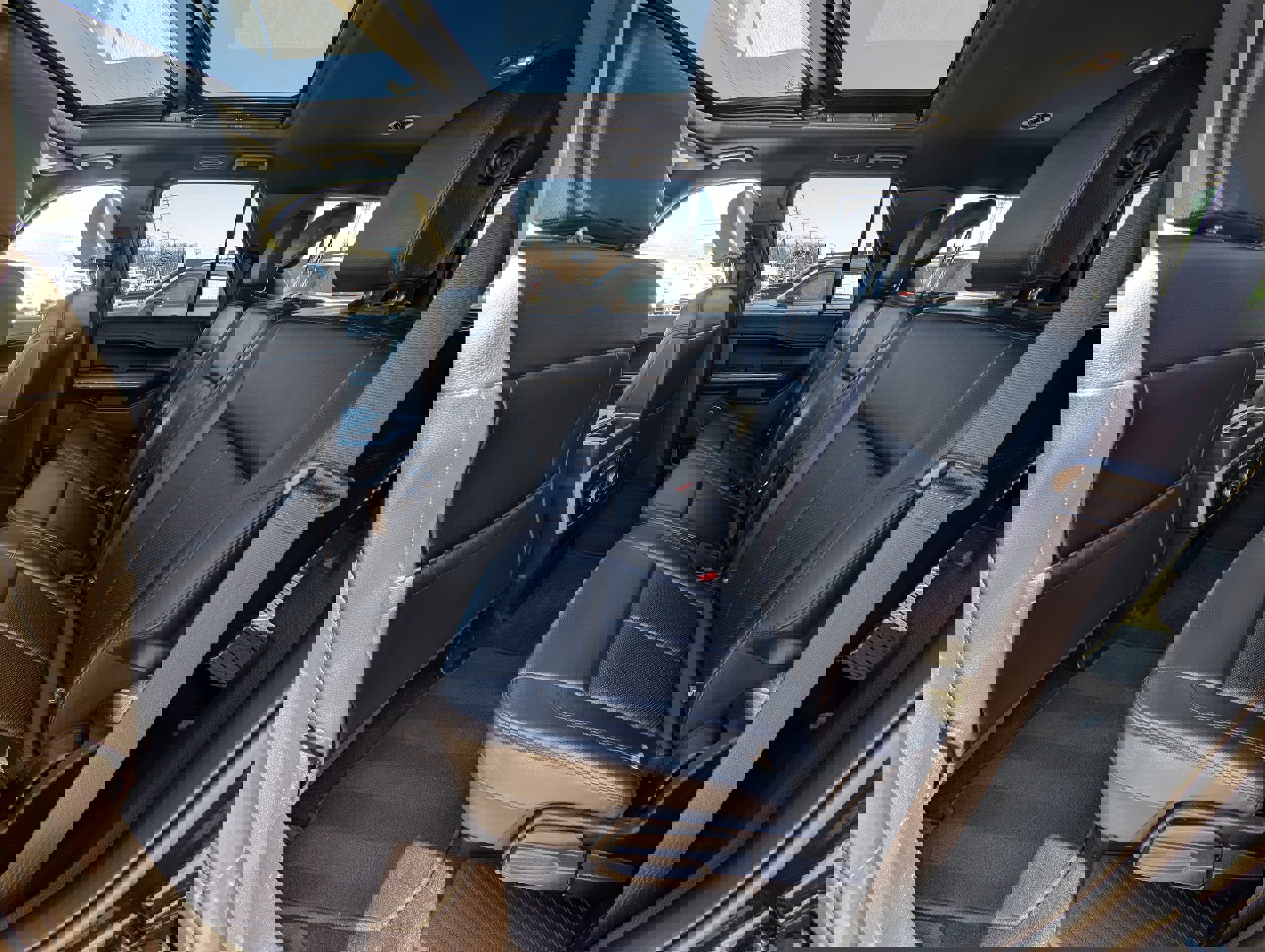 Certified 2020 Ford Expedition XLT w/ Equipment Group 202A image 16