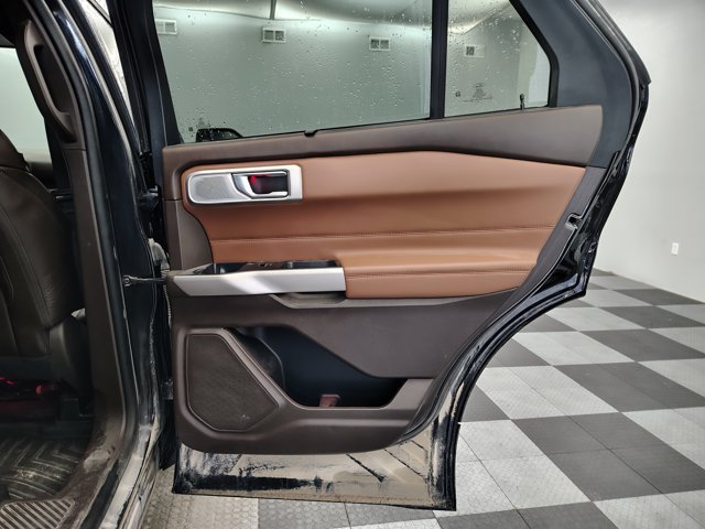 Certified 2022 Ford Explorer King Ranch w/ Technology Package AWD/4WD image 15
