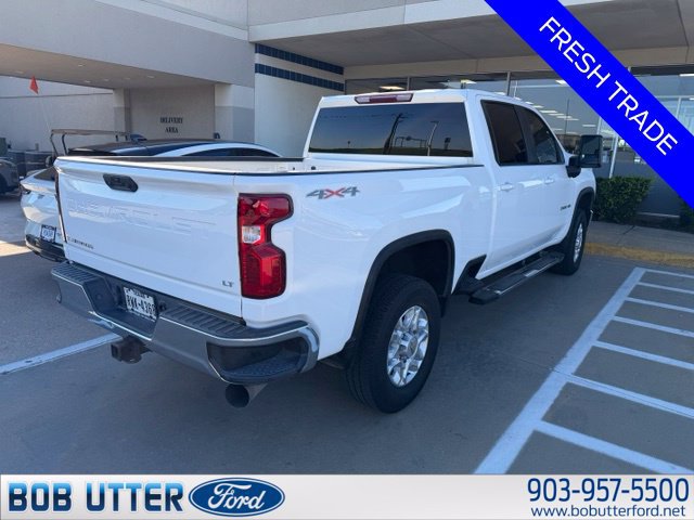 Used 2022 Chevrolet Silverado 2500 LT w/ Convenience Package AWD/4WD image 3
