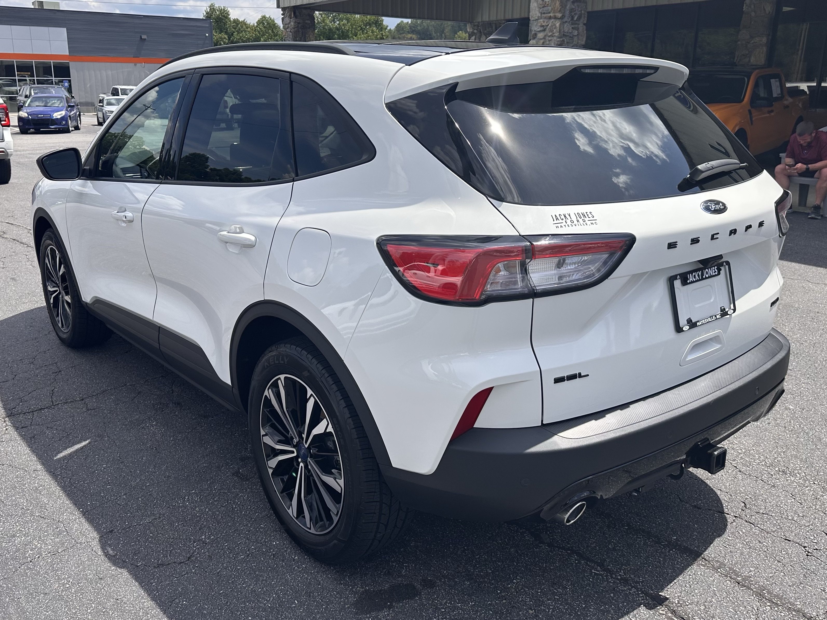 Certified 2022 Ford Escape SEL w/ SEL Stealth AWD Package image 8