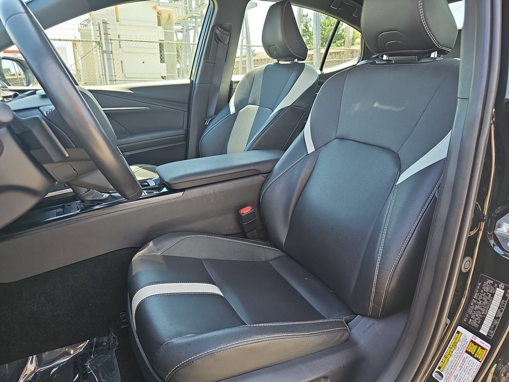 Used 2025 Toyota Camry SE FWD image 14