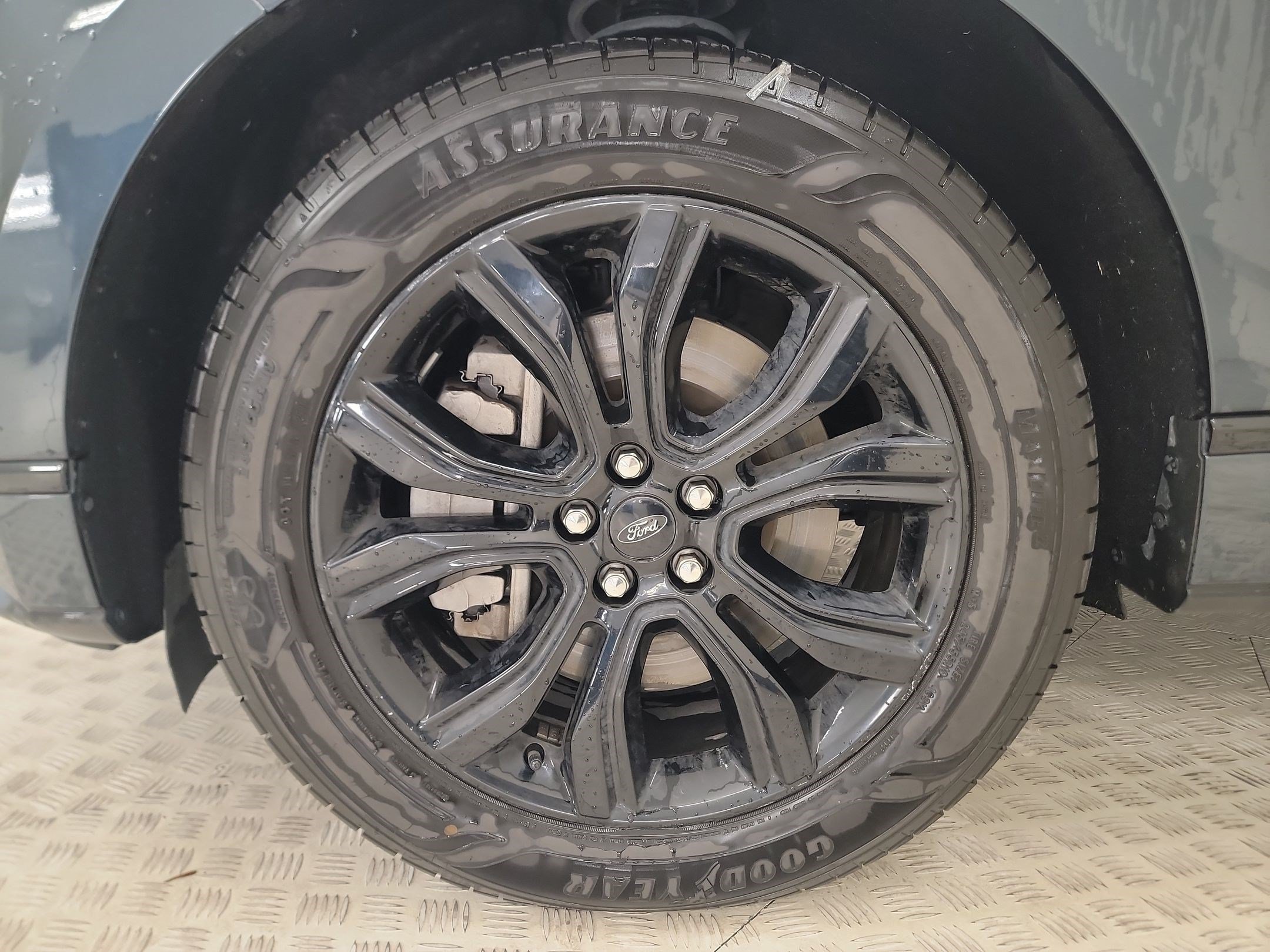 Certified 2022 Ford Edge SE w/ Black Appearance Package AWD/4WD image 10
