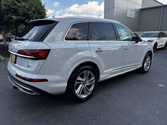 Used 2022 Audi Q7 3.0T Premium Plus w/ Premium Plus Package AWD/4WD image 5