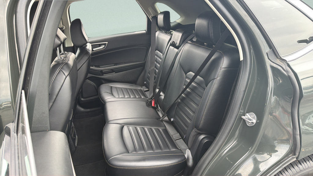 Certified 2024 Ford Edge SEL AWD/4WD image 9