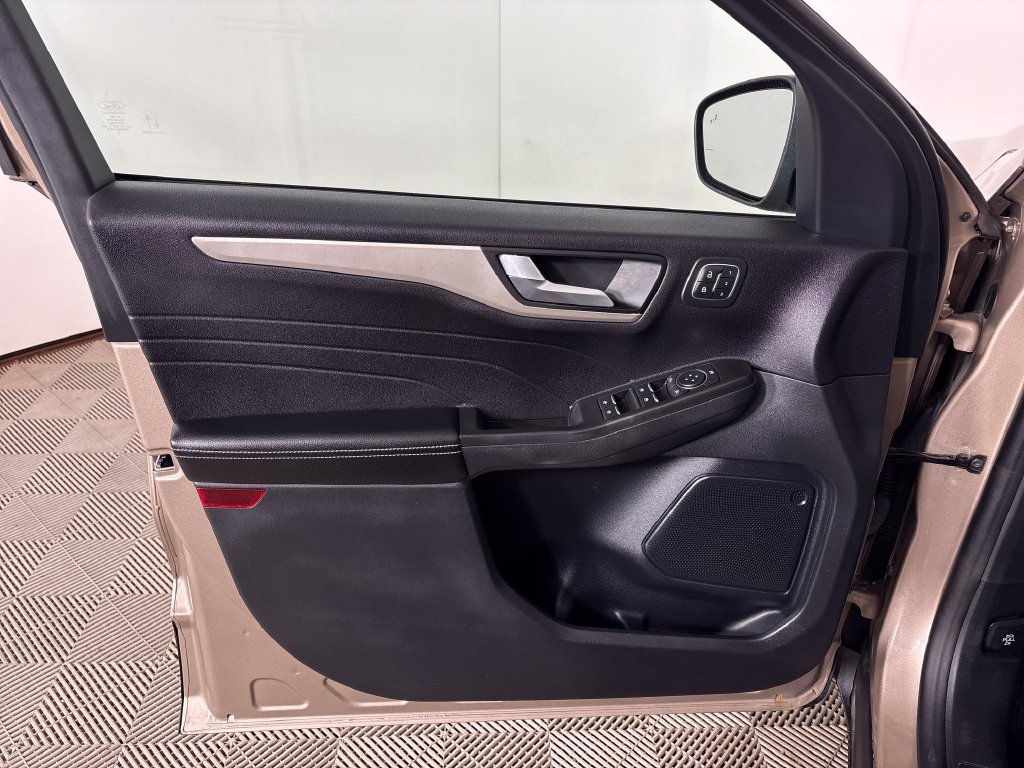Certified 2021 Ford Escape SEL w/ Technology Package FWD image 16