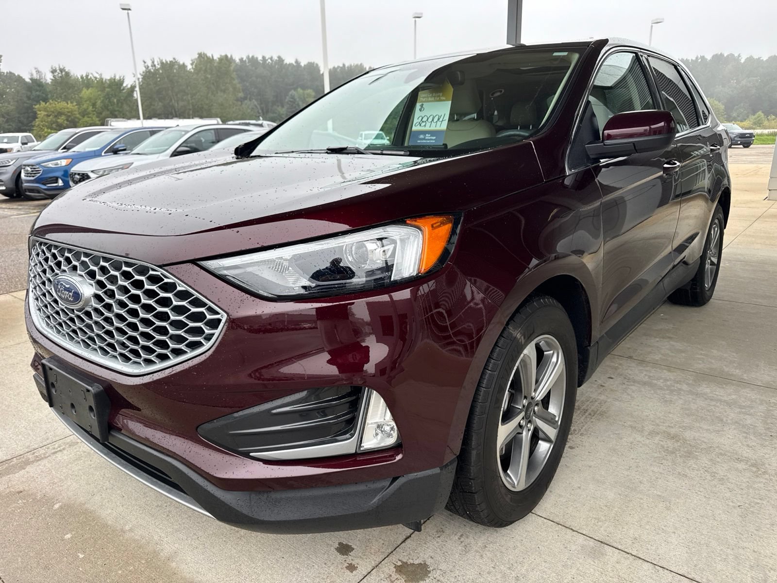 Certified 2024 Ford Edge SEL w/ Convenience Package AWD/4WD image 3