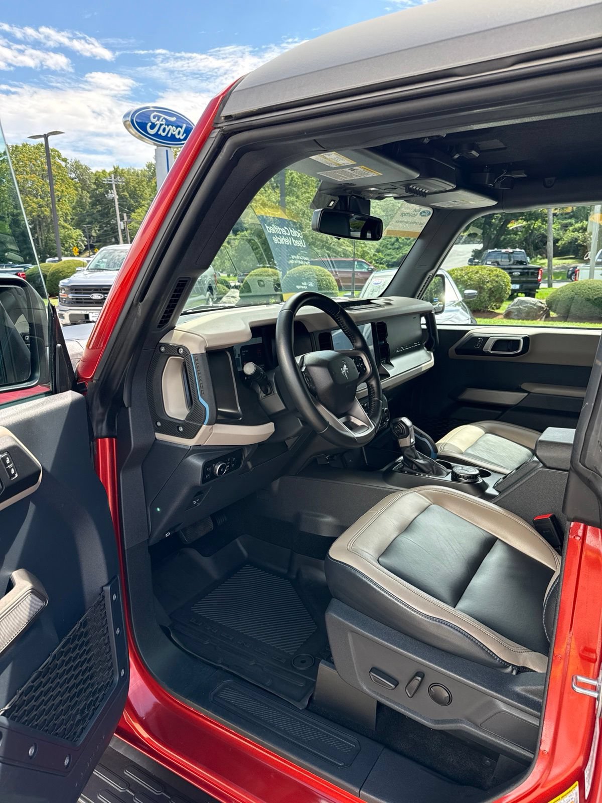 Certified 2023 Ford Bronco Wildtrak AWD/4WD image 7