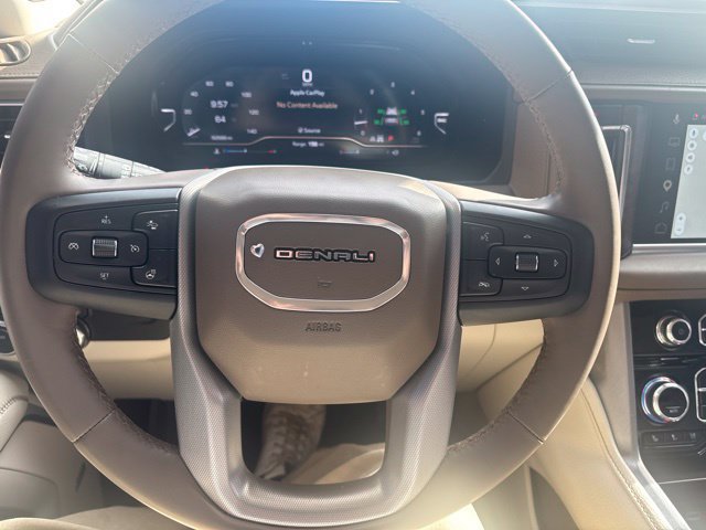 Used 2023 GMC Yukon XL Denali AWD/4WD image 19
