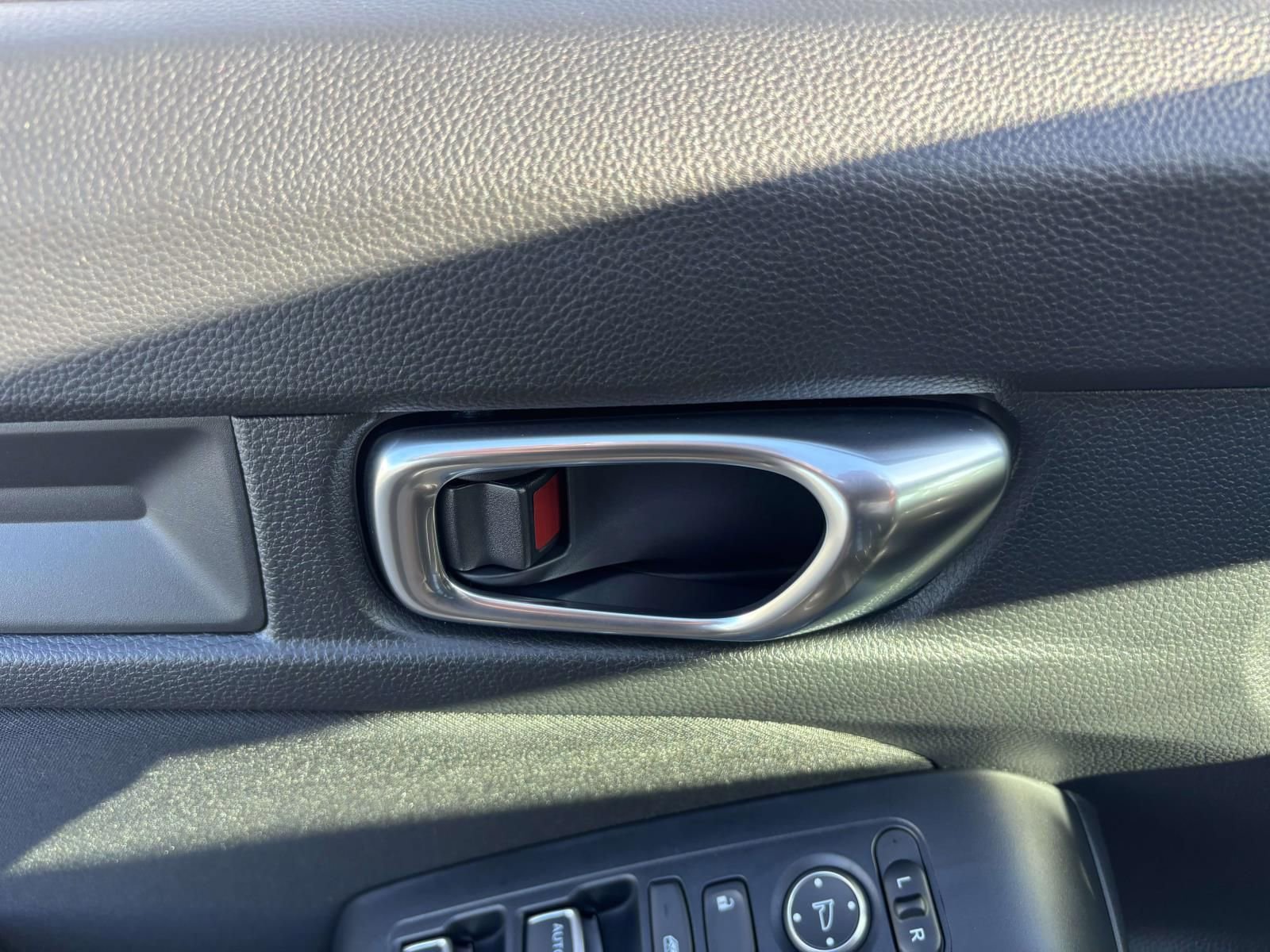 Used 2025 Honda Civic Sport image 14