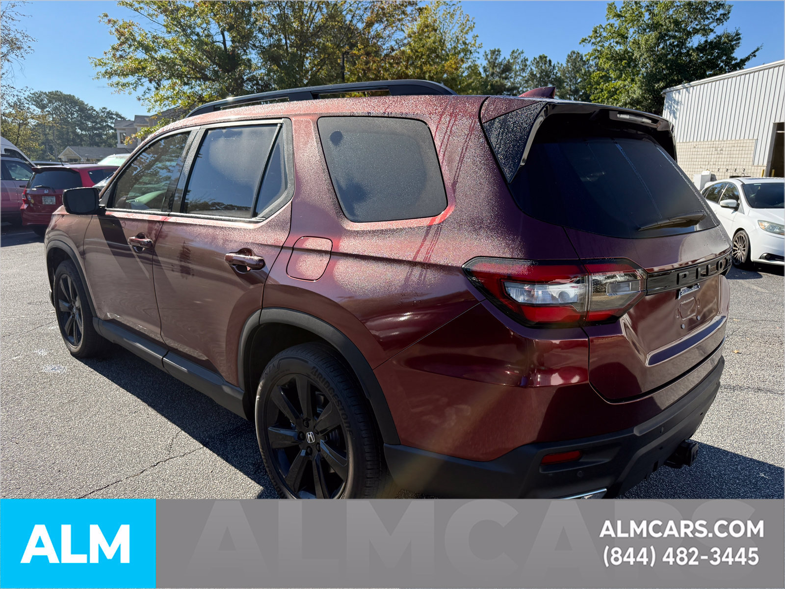 Used 2025 Honda Pilot Black Edition image 10