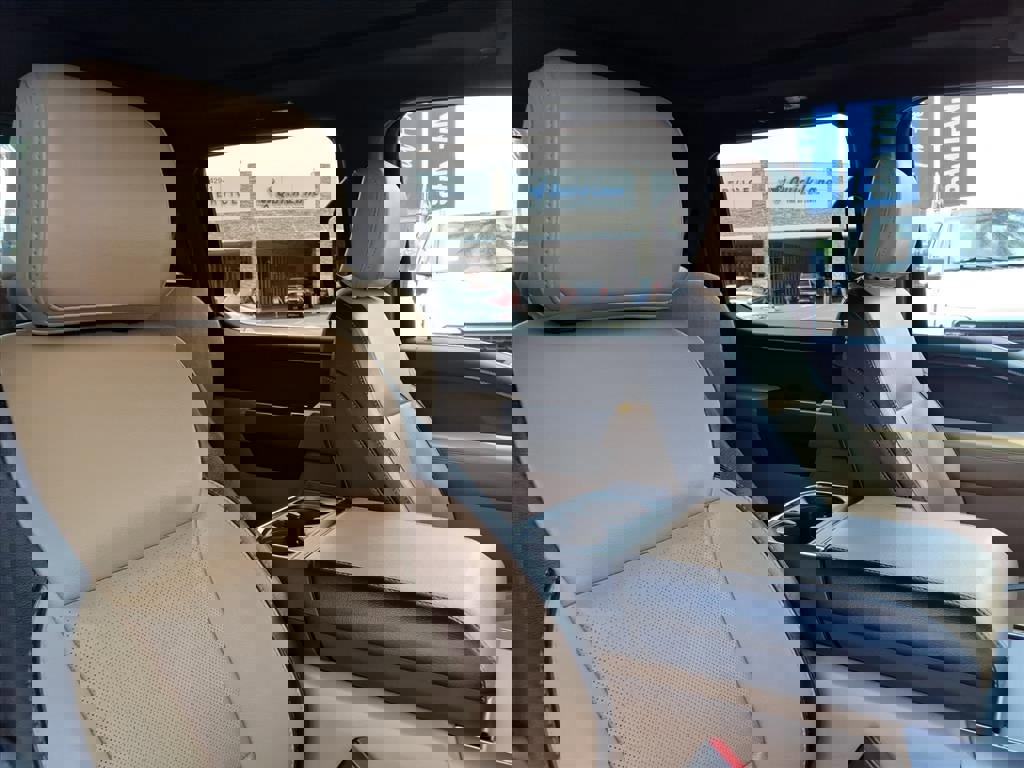 Certified 2022 Ford F150 Lariat w/ Equipment Group 502A High image 12