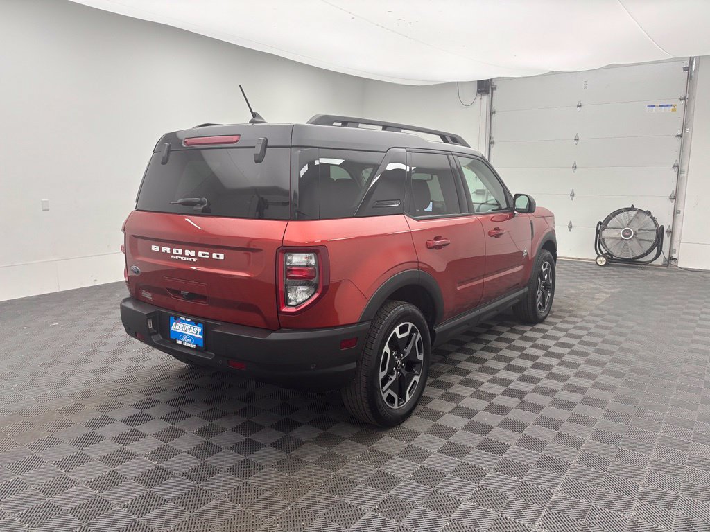 Certified 2022 Ford Bronco Sport Outer Banks w/ Tech Package AWD/4WD image 8
