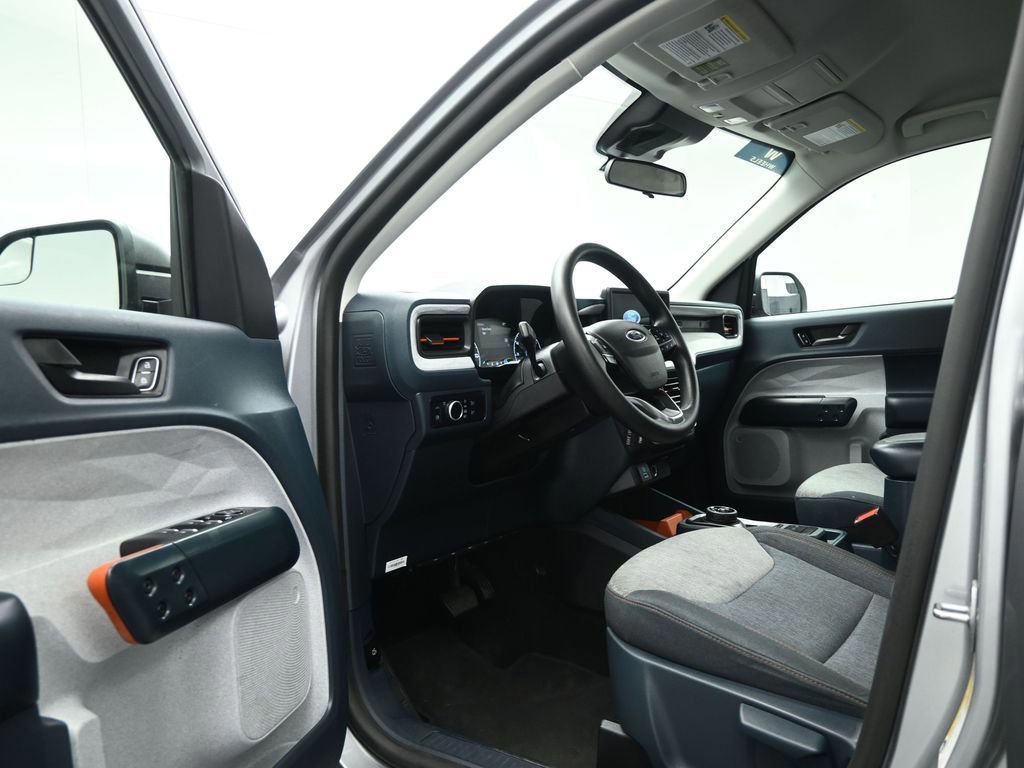 Certified 2024 Ford Maverick XLT image 36