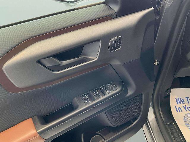 Certified 2025 Ford Bronco Sport Outer Banks w/ Outer Banks Tech Package+ AWD/4WD image 16