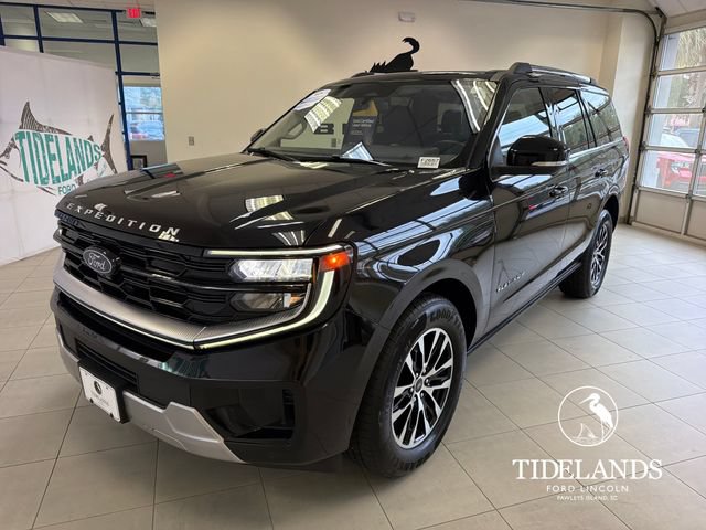 Certified 2025 Ford Expedition Platinum AWD/4WD image 4