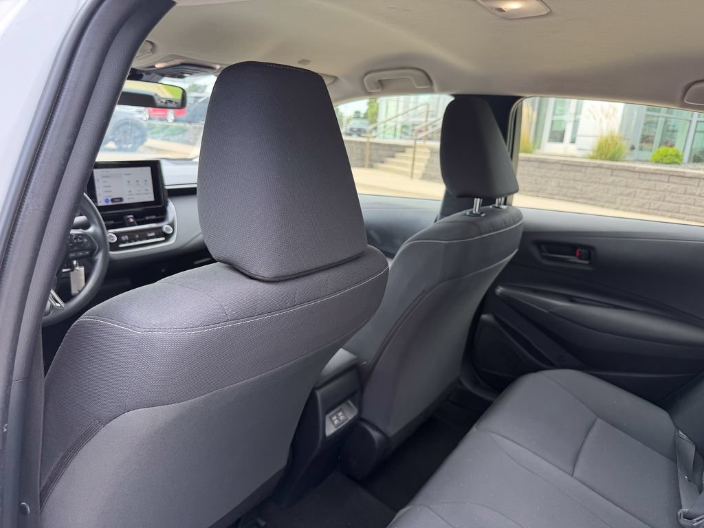 Used 2025 Toyota Corolla LE FWD image 13