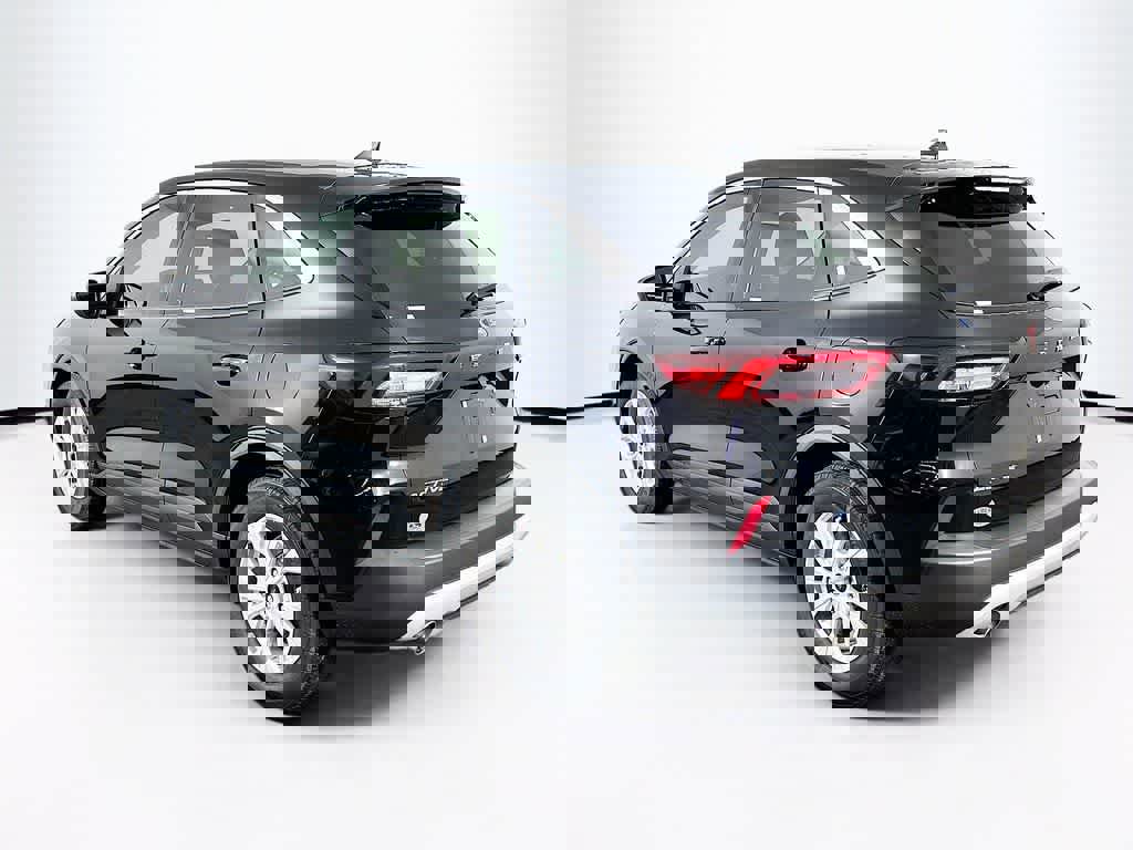 Certified 2023 Ford Escape Active image 3