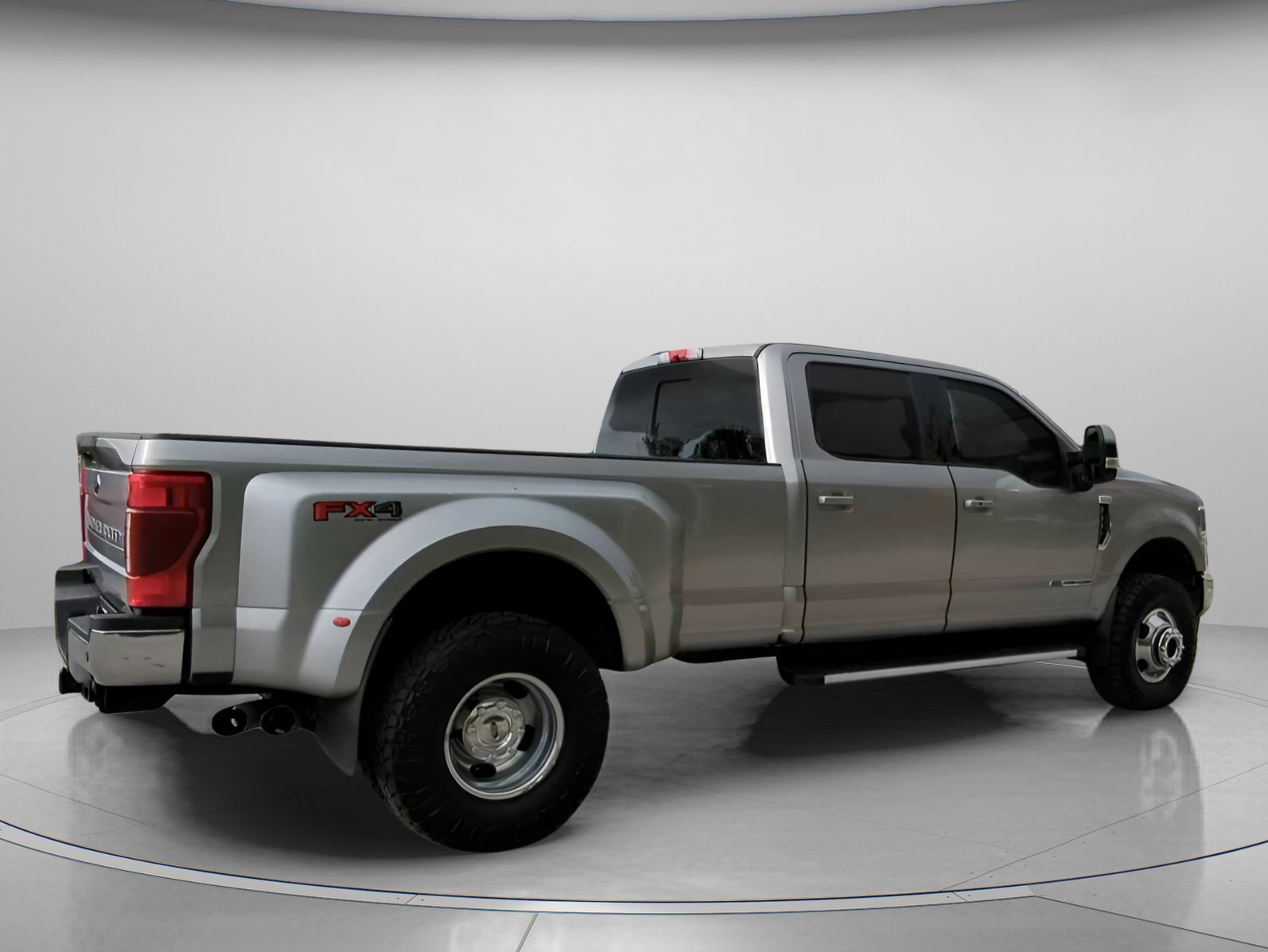 Certified 2022 Ford F350 Lariat w/ Lariat Ultimate Package image 21