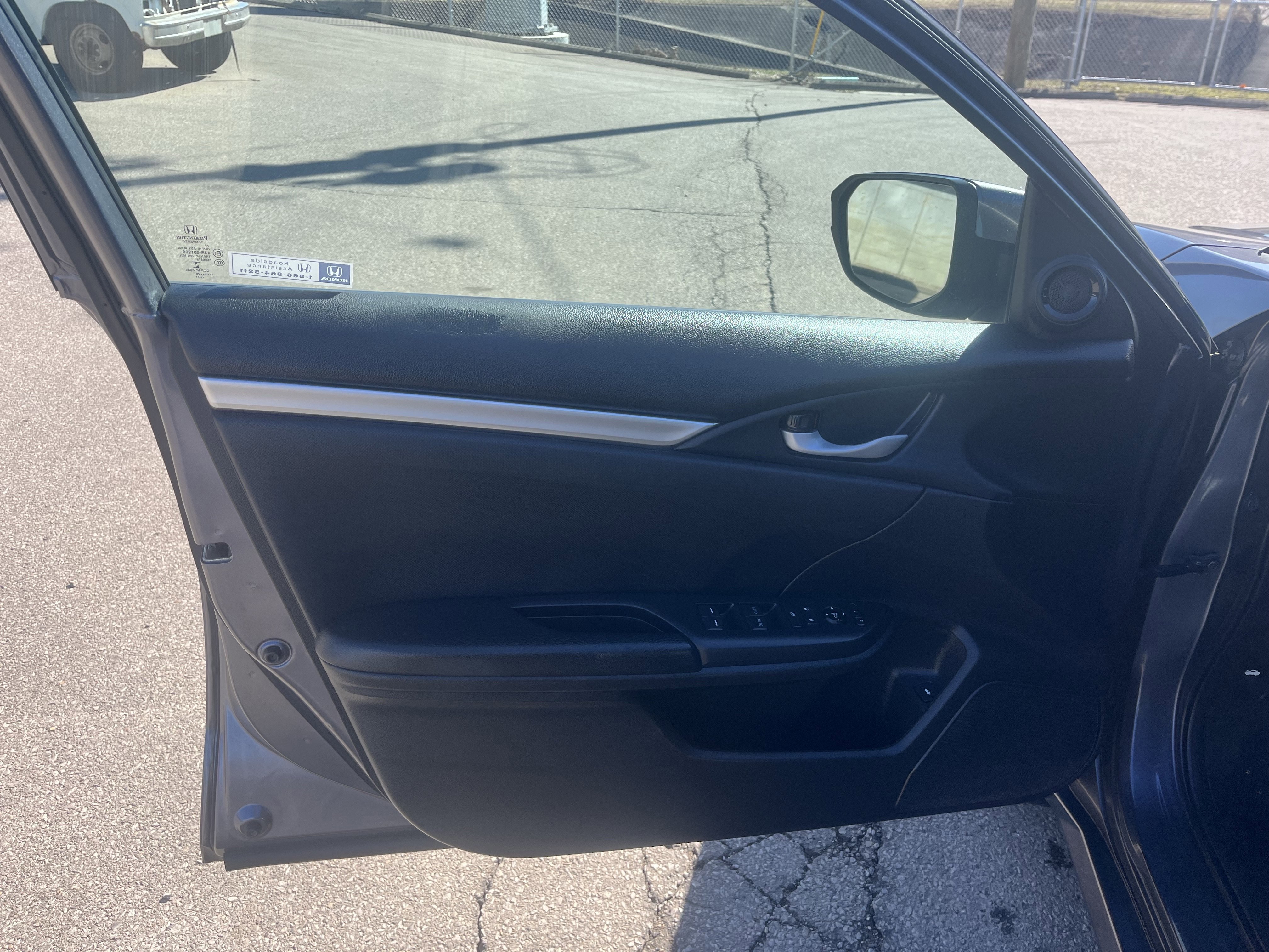 Used 2020 Honda Civic Sport image 10