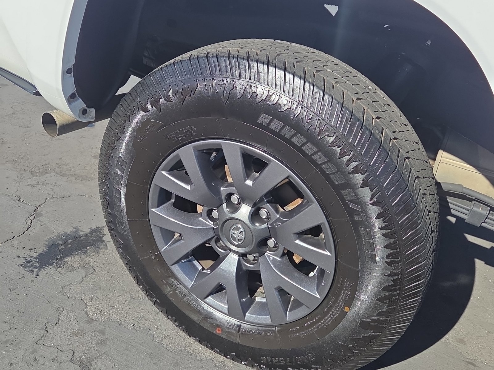Used 2023 Toyota Tacoma SR5 RWD image 4