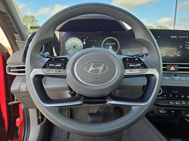 Used 2024 Hyundai Elantra SEL image 23
