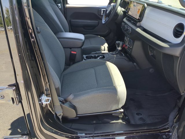 Used 2024 Jeep Wrangler Unlimited Sport AWD/4WD image 34