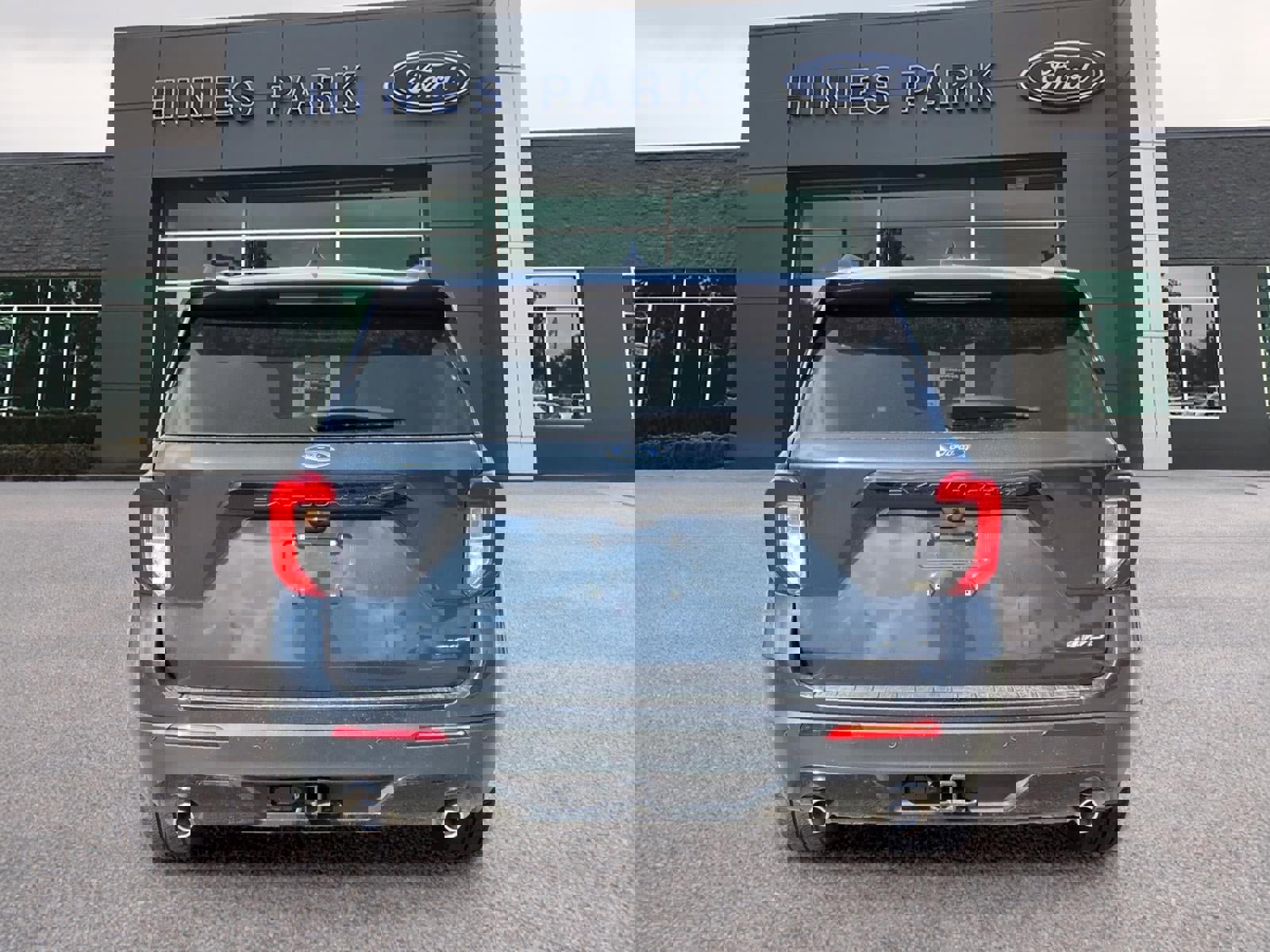 Certified 2024 Ford Explorer ST-Line w/ Class IV Trailer Tow Package image 4