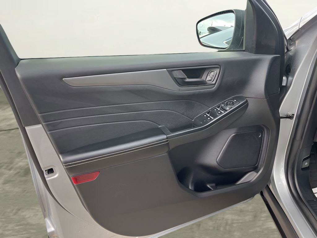 Certified 2024 Ford Escape Active FWD image 12