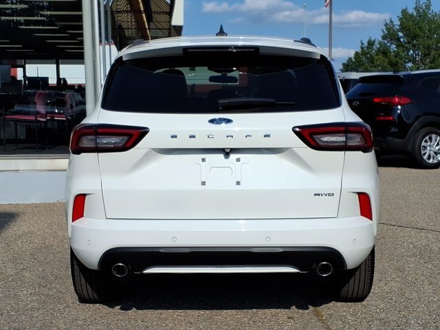 Certified 2024 Ford Escape ST-Line w/ Tech Pack #1 AWD/4WD image 16