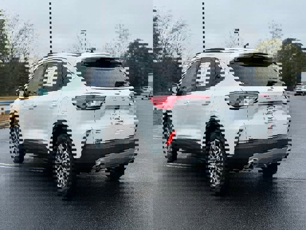 Certified 2022 Ford Escape SEL image 6