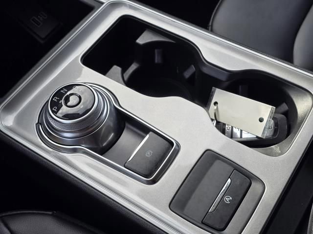 Certified 2024 Ford Edge SEL w/ Convenience Package image 37