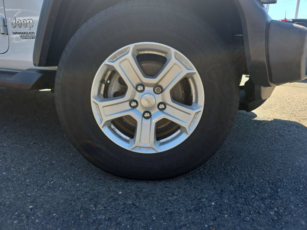Used 2018 Jeep Wrangler Unlimited Sport S AWD/4WD image 11