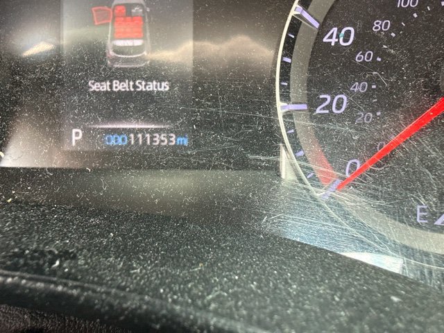 Used 2021 Toyota Highlander LE FWD image 9