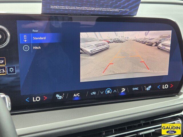 Used 2026 Chevrolet Traverse LT FWD image 23