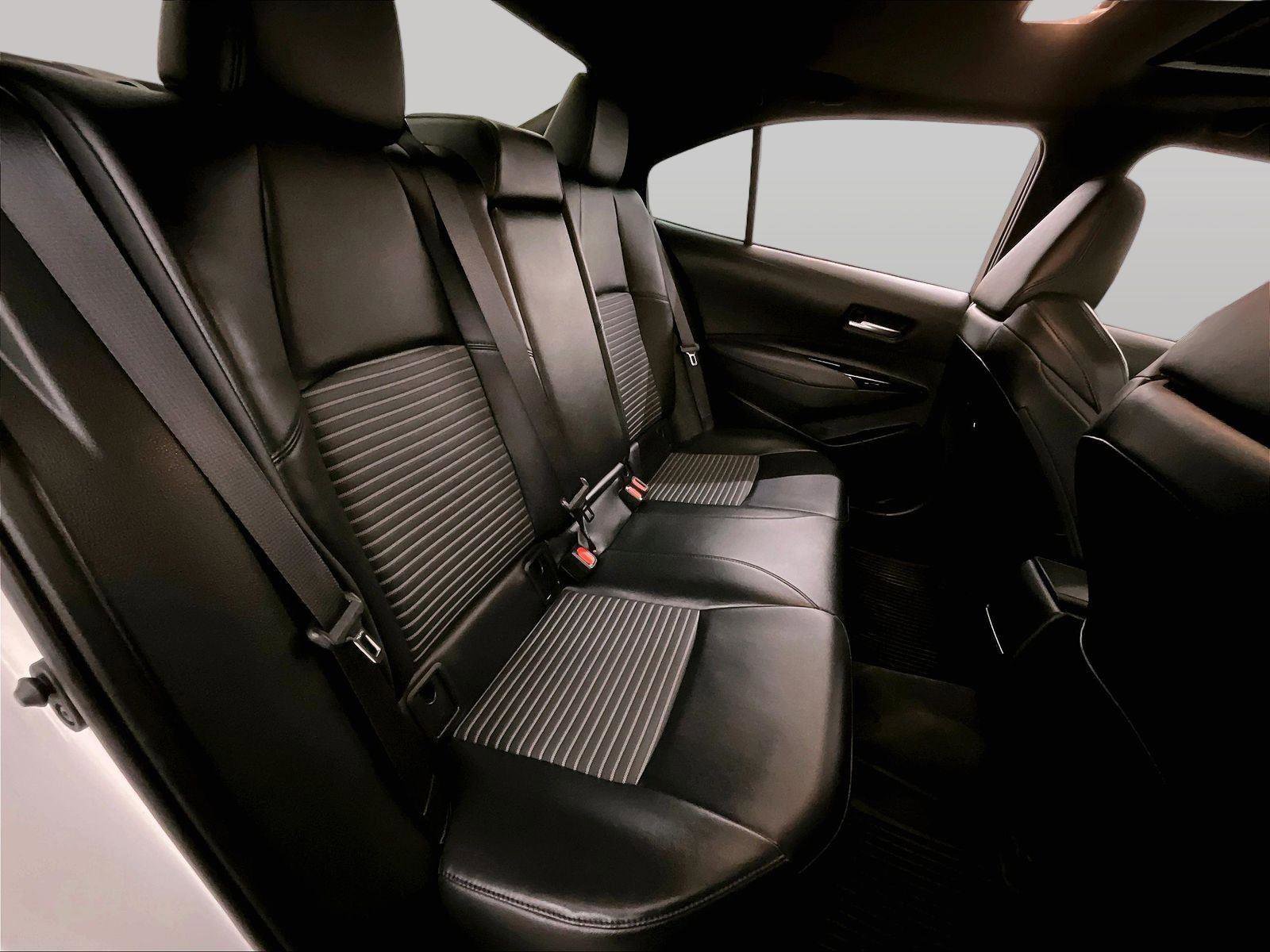 Used 2020 Toyota Corolla XSE FWD image 26