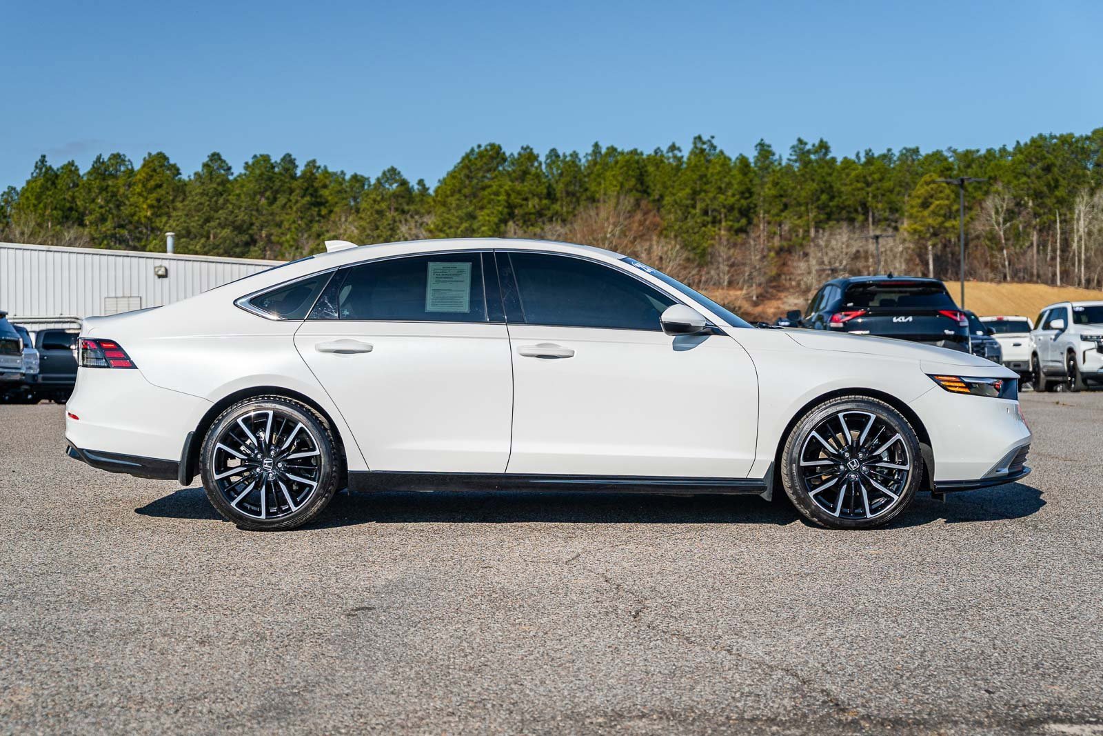 Used 2025 Honda Accord Touring image 6